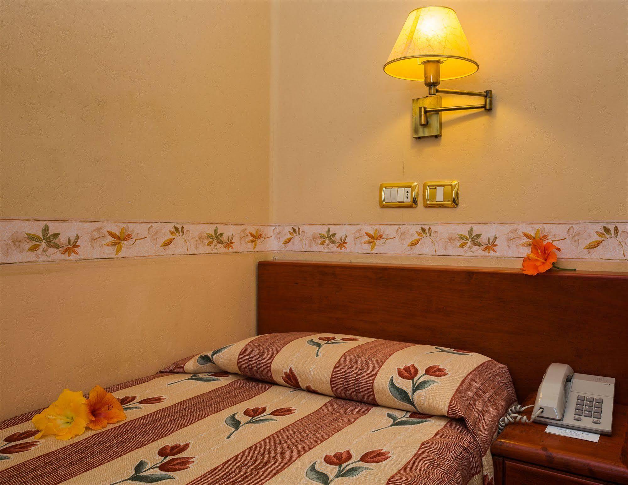 Hotel Monopol Πουέρτο Ντε Λα Κρουζ Εξωτερικό φωτογραφία